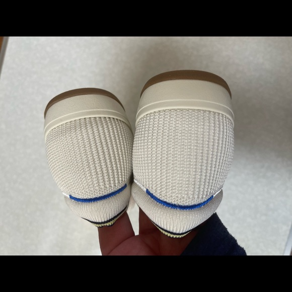 Rothys Vanilla Lace-ups - size 10 - Picture 3 of 6